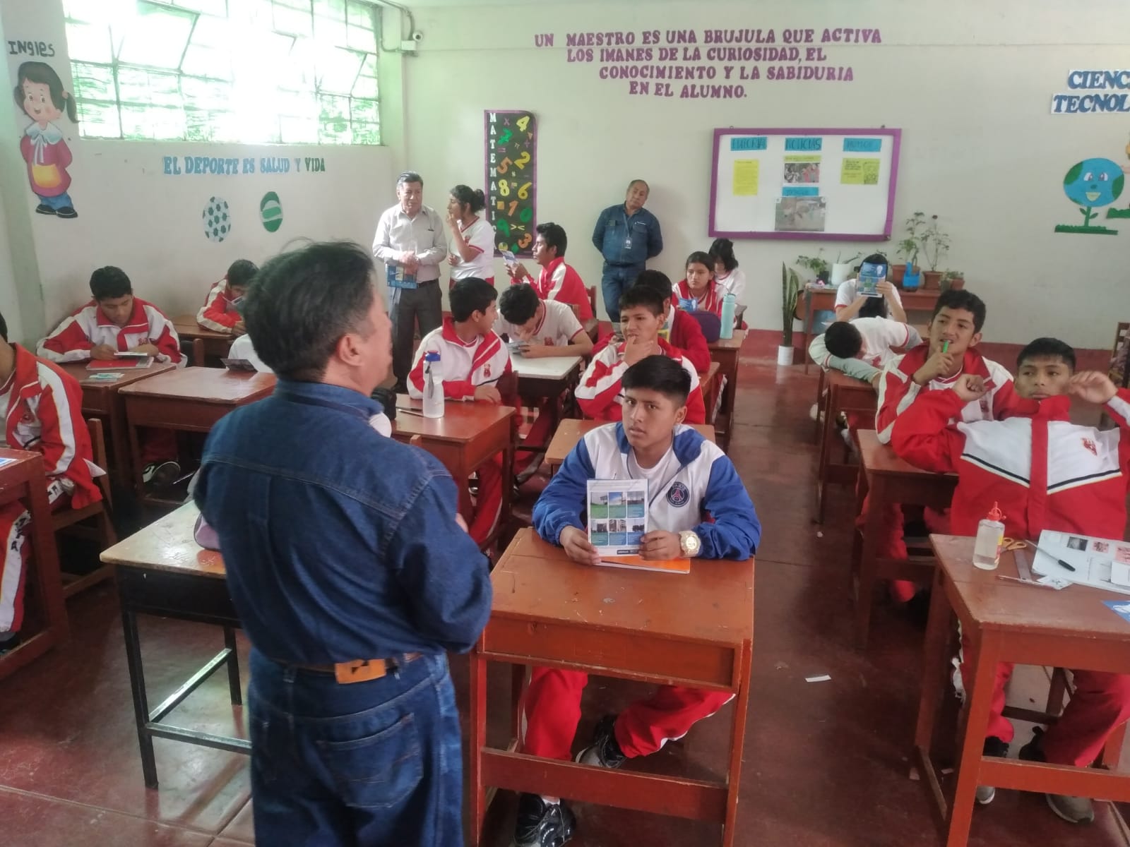 HUÁNUCO: Electrocentro fortalece los conocimientos de los escolares sobre la generación de energía eléctrica