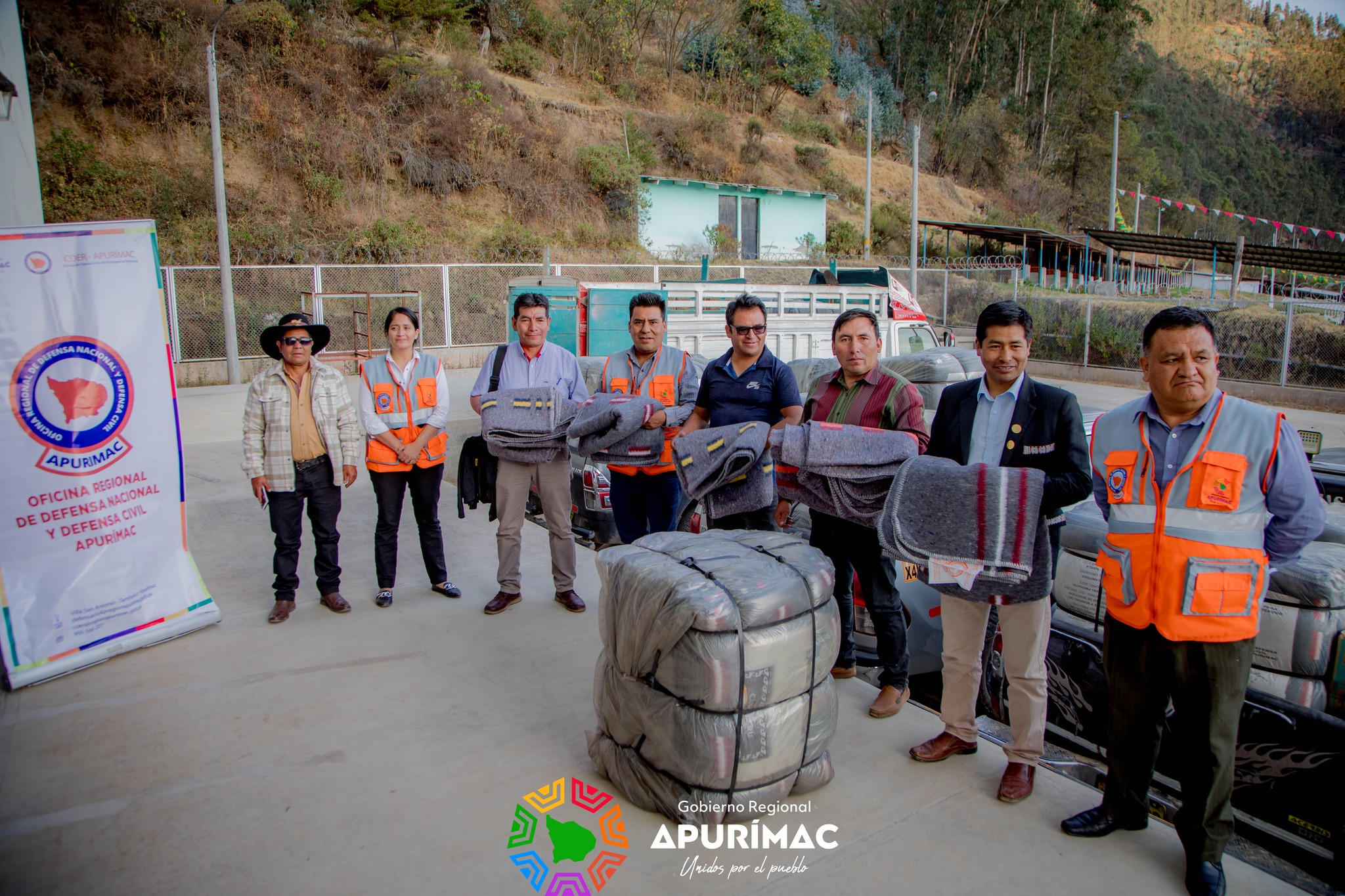 Más de 10 toneladas de ayuda humanitaria se entregó a familias de Antabamba, Aymaraes y Cotabambas para afrontar bajas temperaturas