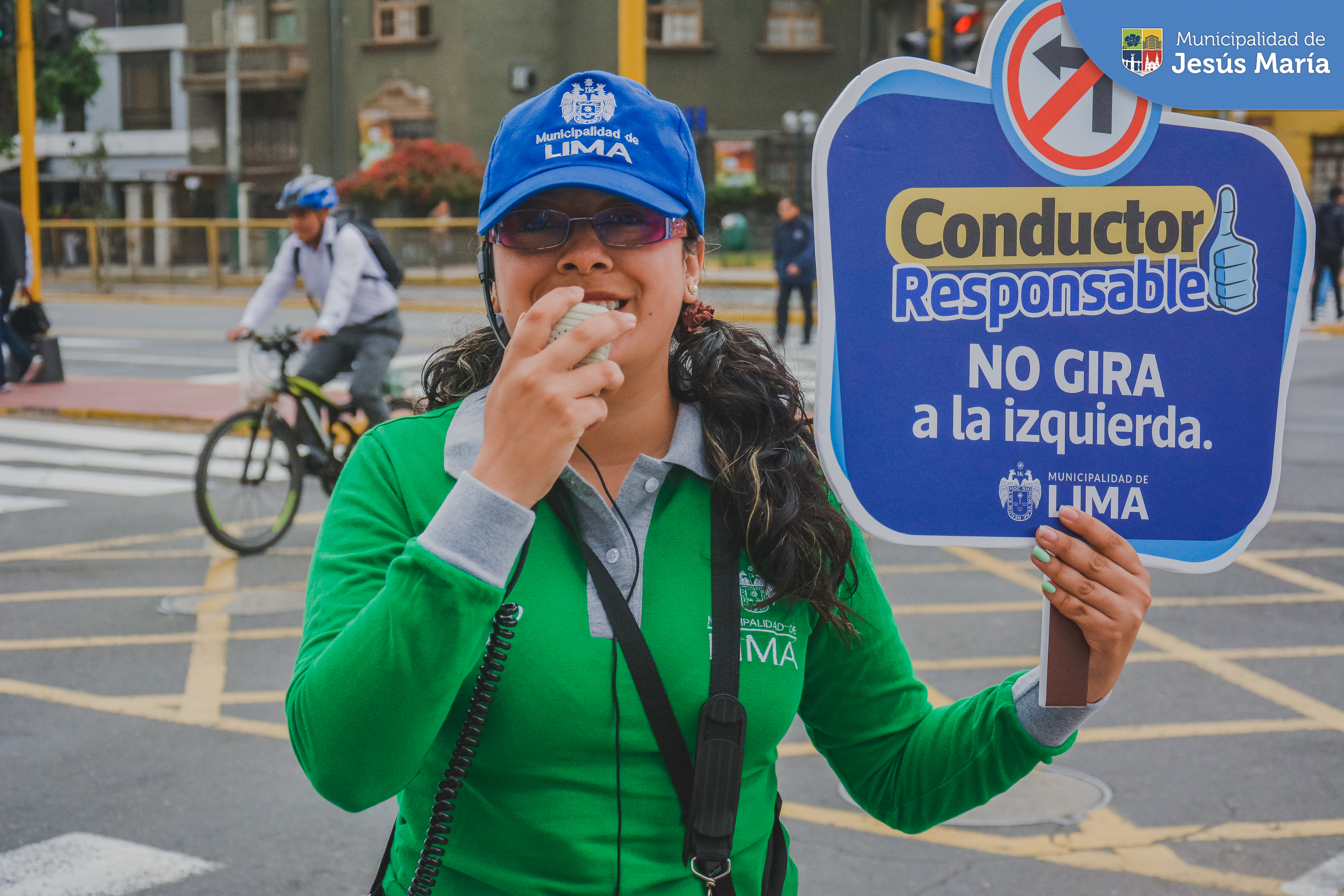 Se realizó exitosamente la campaña "Conductor responsable" en la cuadra 21 de la Av. Brasil. Esta iniciativa, se gestiona de manera coordinada con la Municipalidad Metropolitana de Lima y tiene como objetivo educar a la población en el respeto a las normas de tránsito y a los peatones. 🚸
#JesúsMaríaSomosTodos