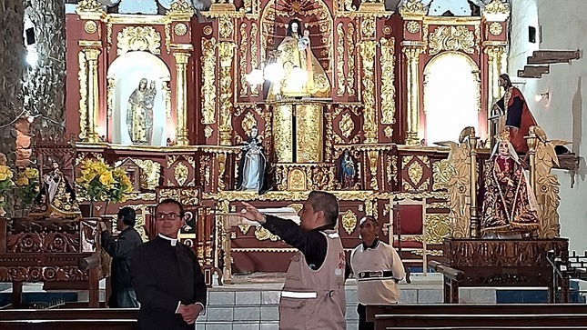 Huancavelica: Ministerio de Cultura inspeccionó el patrimonio cultural mueble de seis templos religiosos en Castrovirreyna