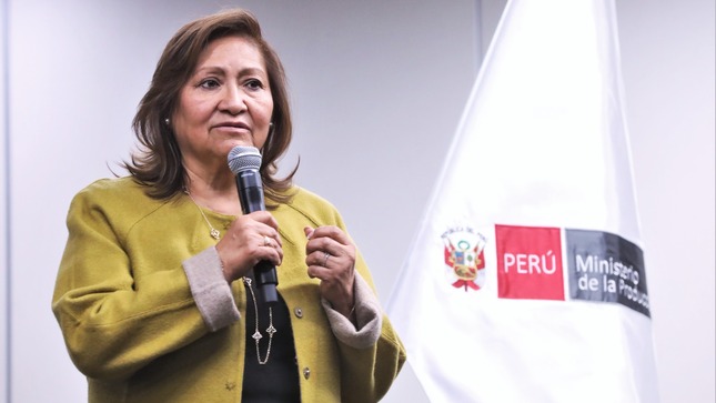 Ministra de la Producción: “Es hora de sacar cara por el país y no ponerse de costado”