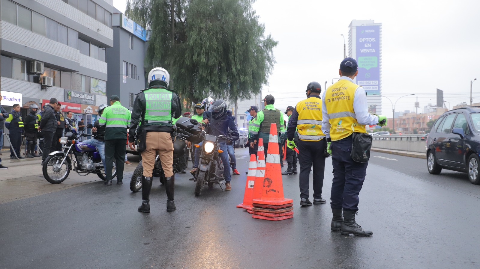 Operativos en San Borja