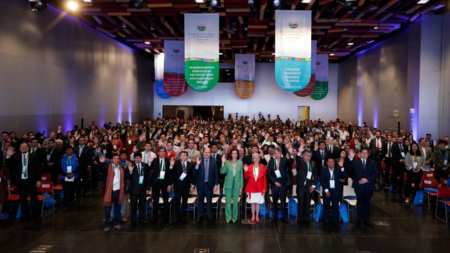 Ministra Hania Pérez de Cuéllar inauguró el foro "Unidos por el Agua y el Saneamiento", con la participación de más de 400 autoridades, expertos y actores políticos y sociales.