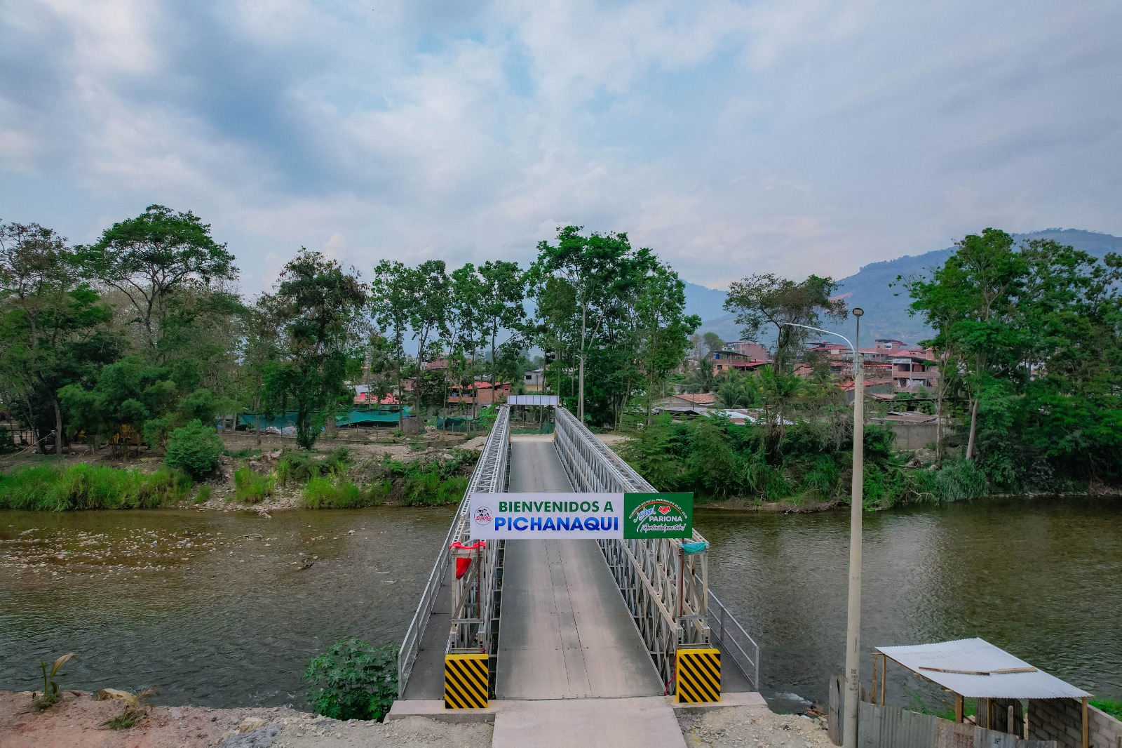 Ministro Pérez Reyes participó en inauguración de puente modular sobre río Pichanaqui
