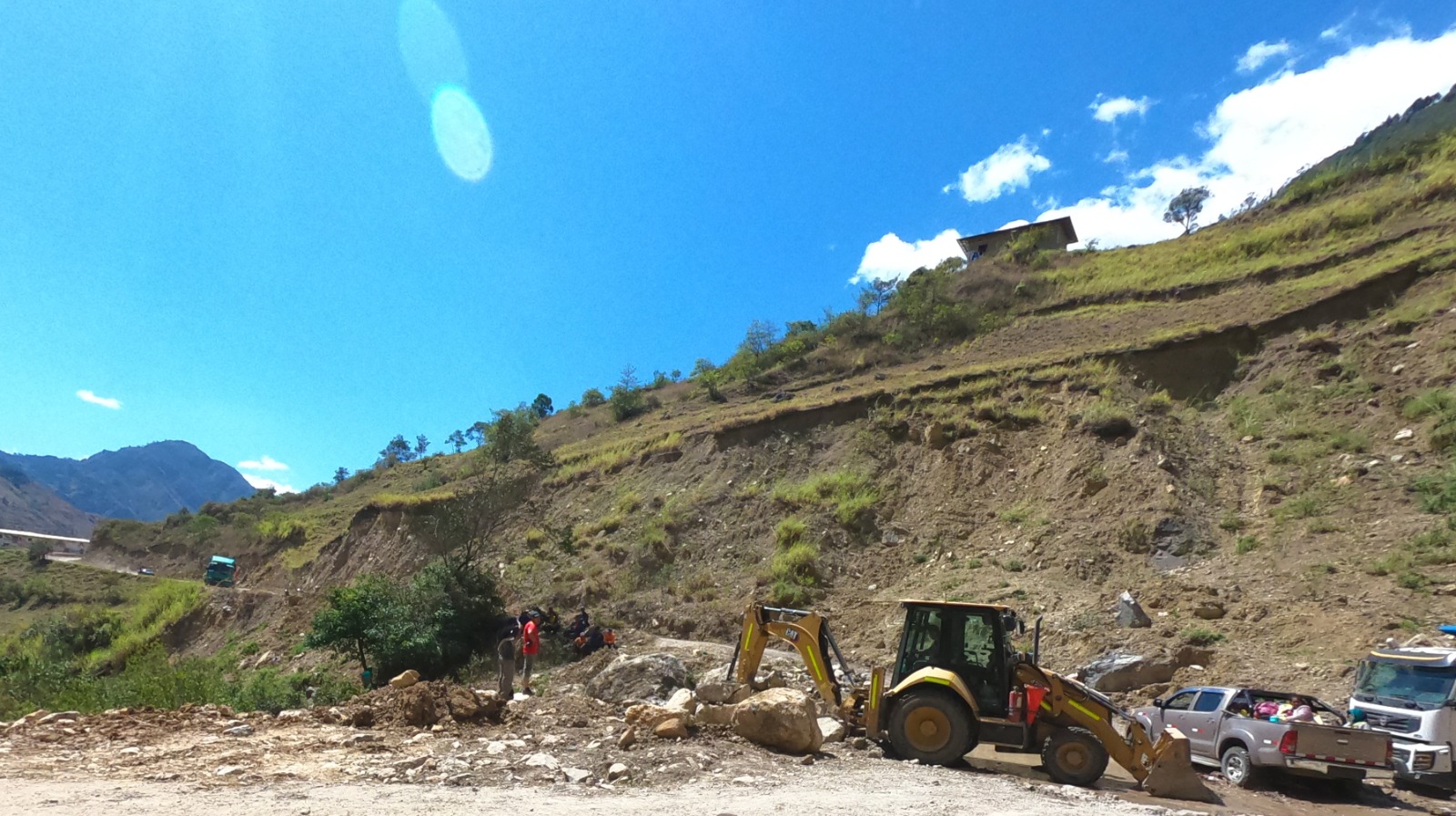 CONSTRUCCIÓN DEL NUEVO PUENTE EN EL RÍO OLCOMAYO