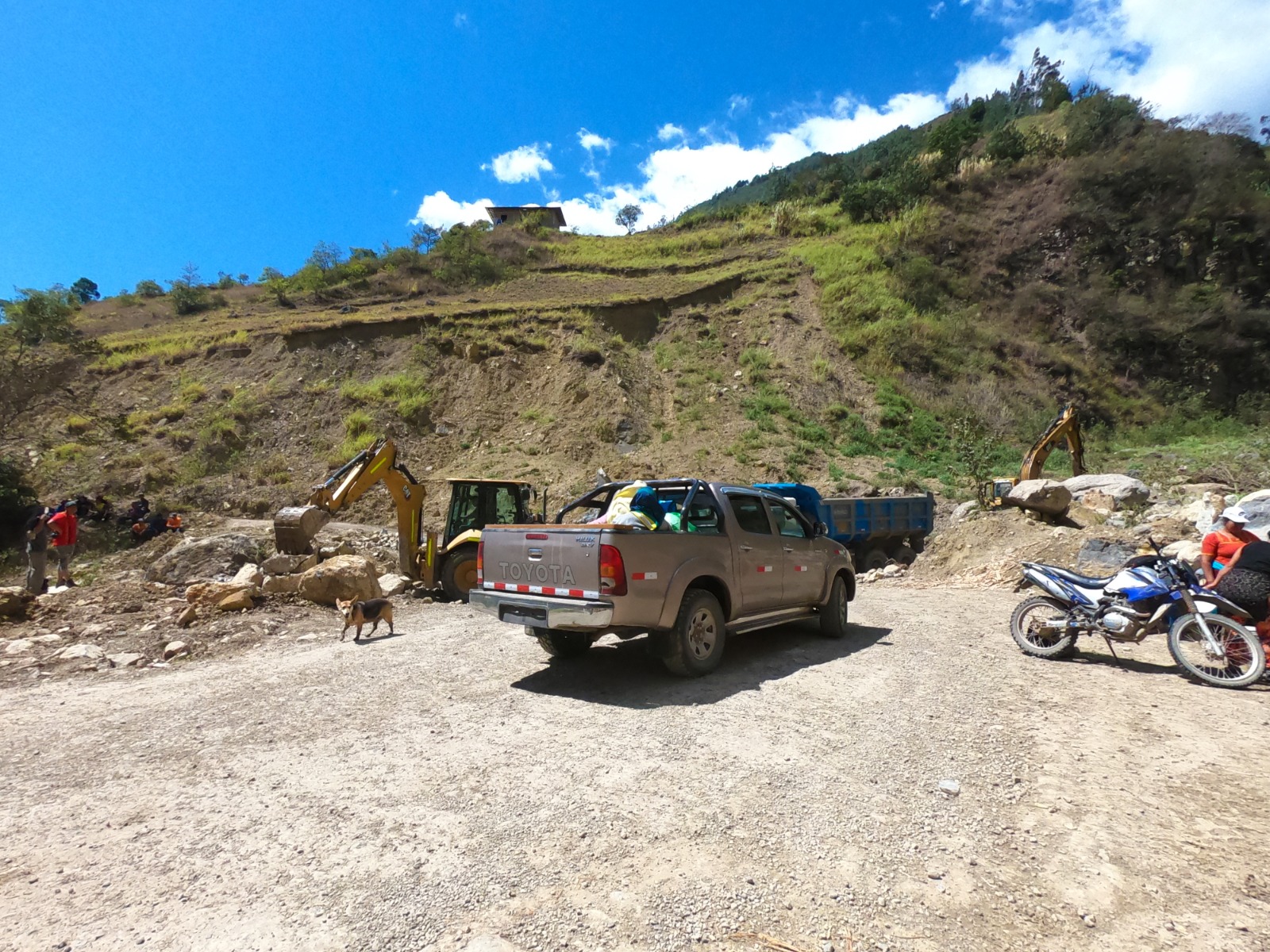 CONSTRUCCIÓN DEL NUEVO PUENTE EN EL RÍO OLCOMAYO