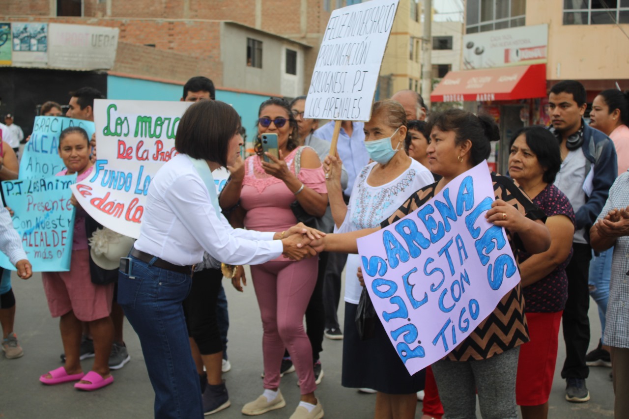 Alcaldesa de Chiclayo inaugura Óvalo Las Américas