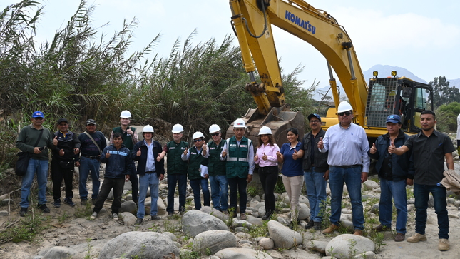 ANA inicia acciones de limpieza y descolmatación en Lima Provincias