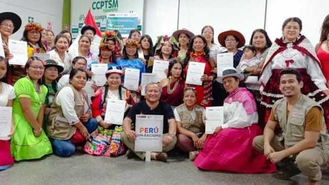 Cultura: 50 mujeres de 15 regiones fueron capacitadas para fortalecer comunicación entre pueblos indígenas u originarios y el Estado