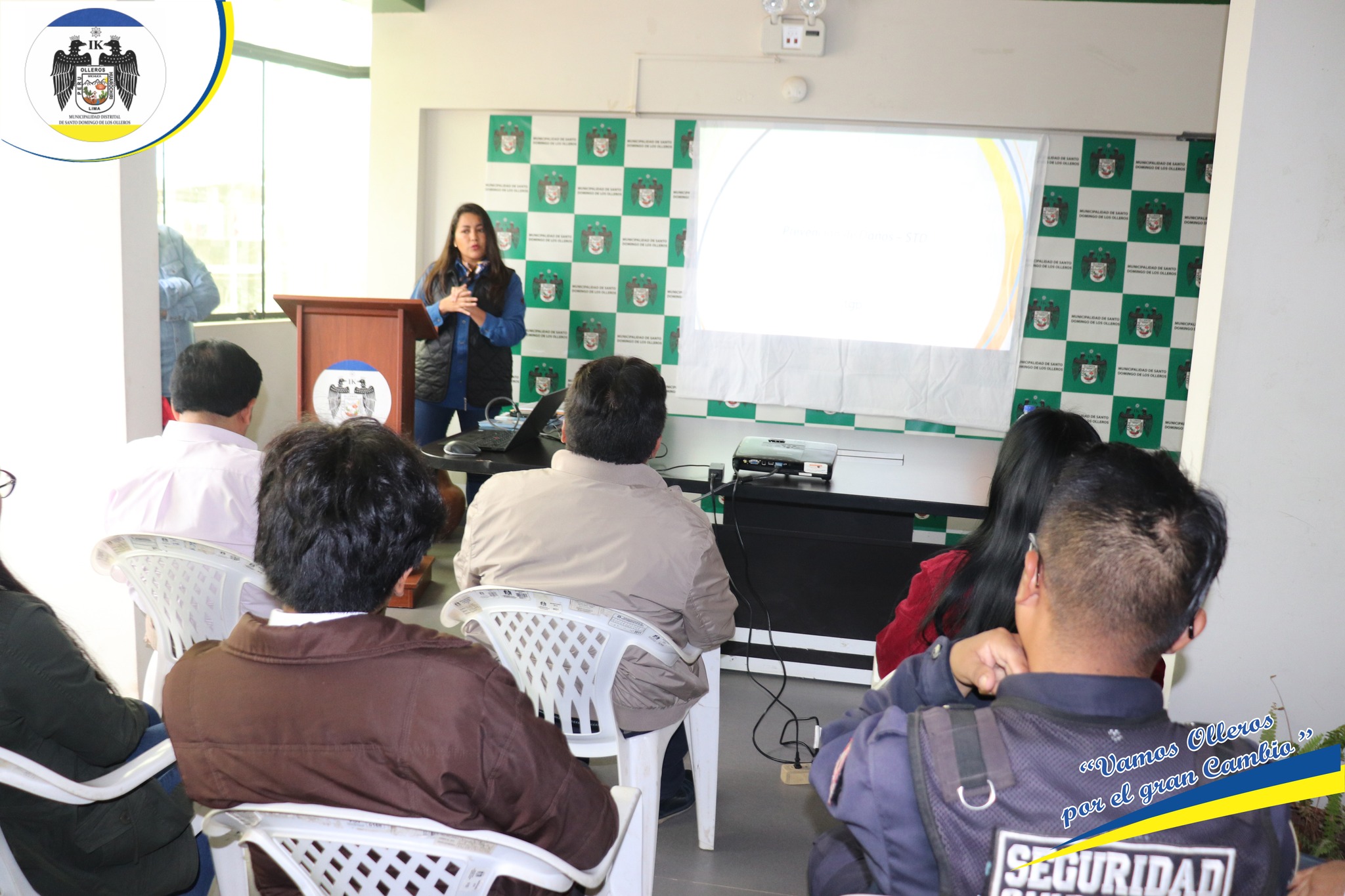 Personal de la municipalidad recibió capacitación sobre prevención y riesgos