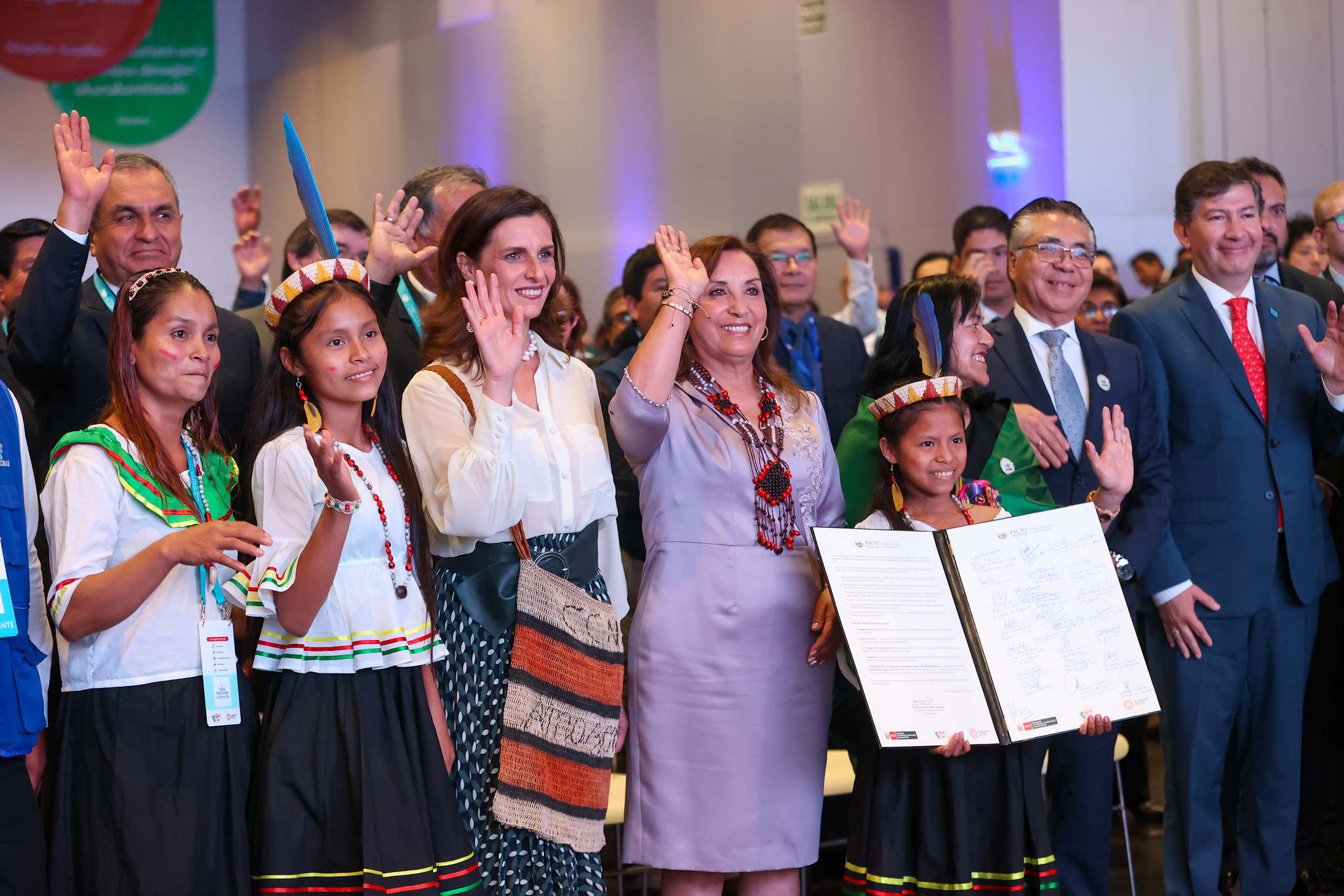 Presidenta Boluarte participó en clausura del Foro Unidos por el Agua y Saneamiento.