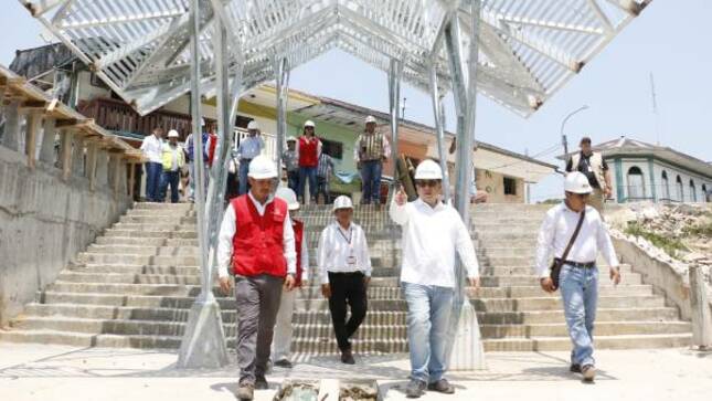 En una nueva jornada de Despacho Contralor en Loreto, el contralor general, Nelson Shack, informó que existen 53 obras públicas paralizadas en la región, con un costo actualizado de S/ 787 millones y un saldo de inversión de S/ 390 millones al cierre de julio de 2023. De esos proyectos, 20 están a cargo de las municipalidades provinciales y distritales, 19 corresponden al gobierno nacional y 14 al gobierno regional.