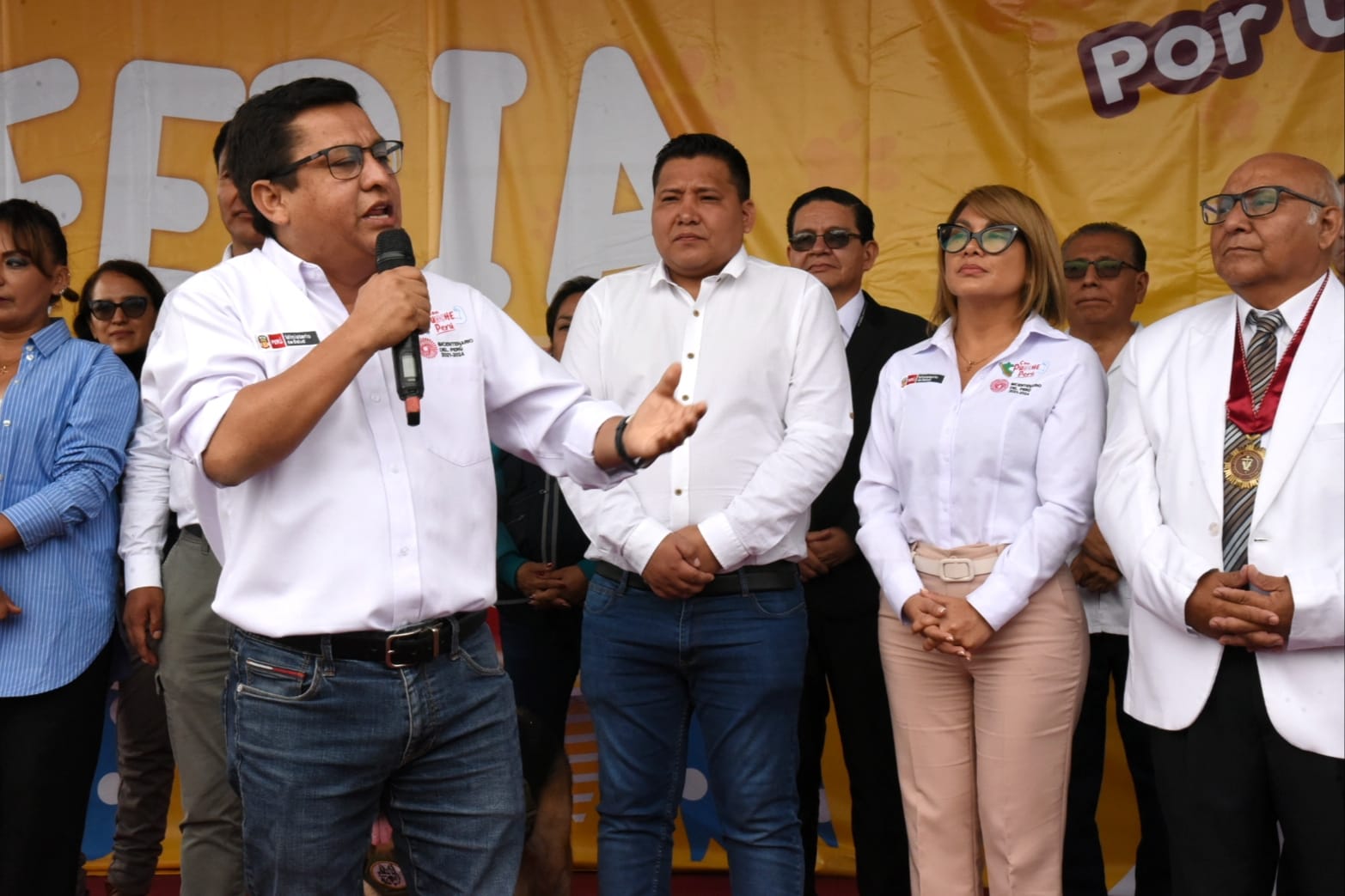 En la Feria “Entre patas”, realizada en Villa El Salvador, reafirmamos nuestro compromiso con la salud y el cuidado de nuestras mascotas