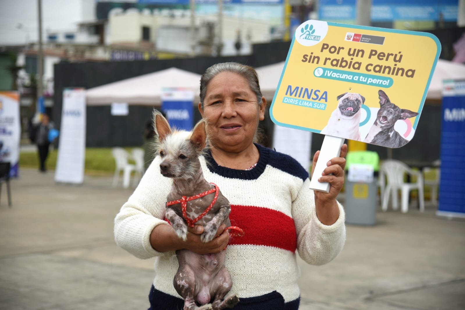 En la Feria “Entre patas”, realizada en Villa El Salvador, reafirmamos nuestro compromiso con la salud y el cuidado de nuestras mascotas