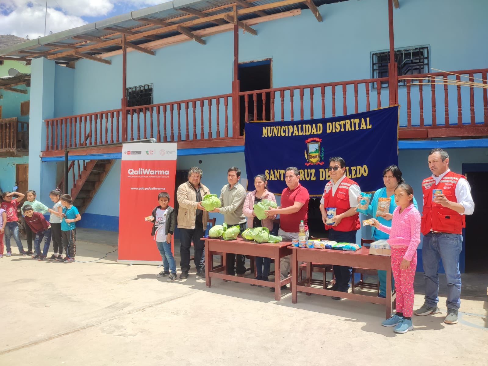 Alimentos frescos para complementar servicio alimentario escolar
