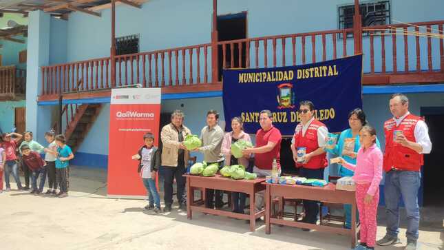 Alimentos frescos para complementar servicio alimentario escolar