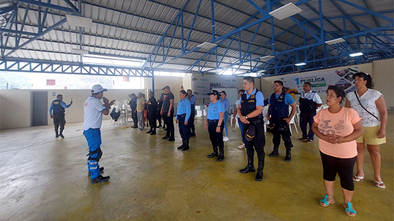 En primeros auxilios ante situación de emergencia