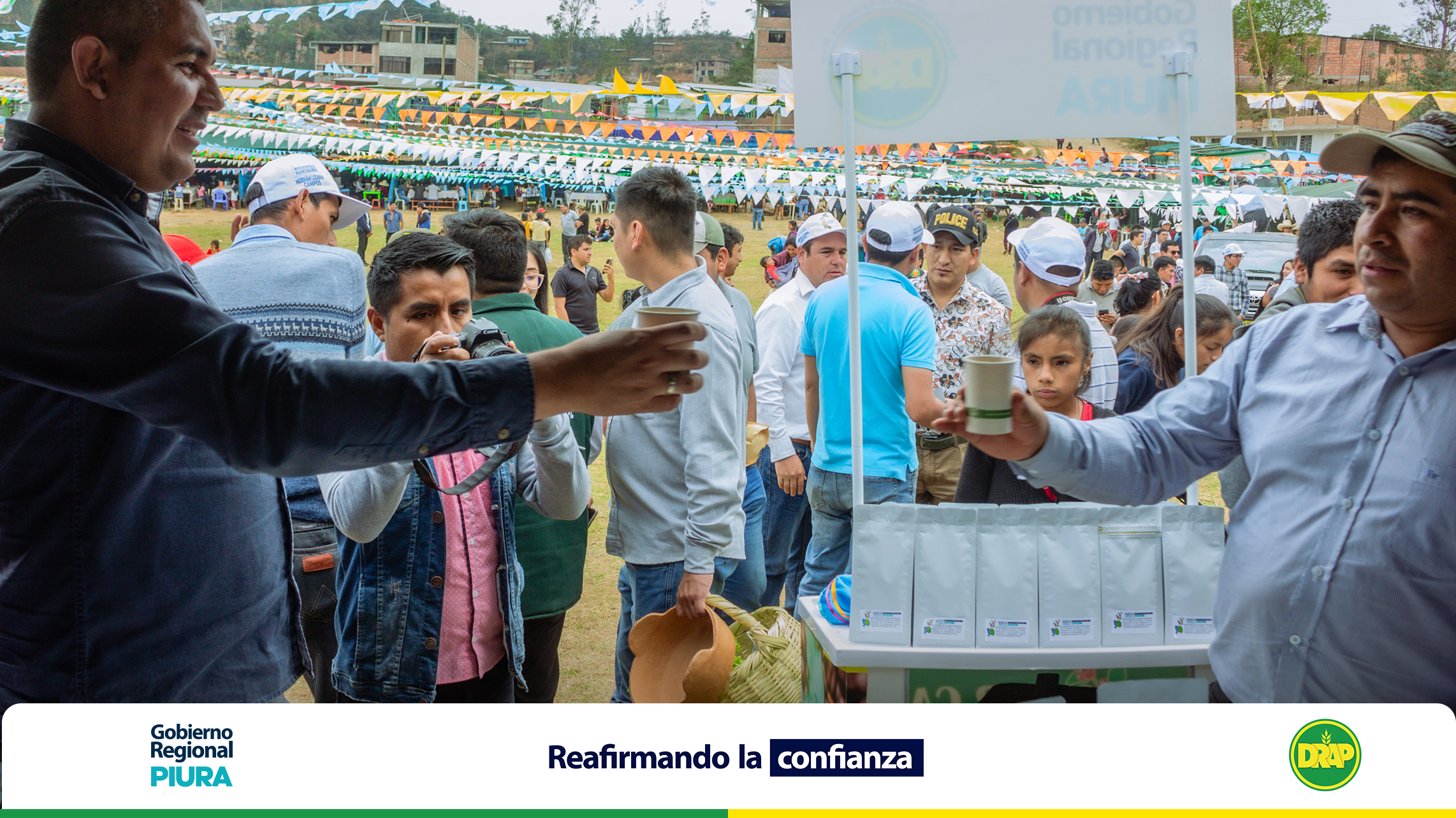 Registro fotográfico de la participación de PIP Café Orgánico en XVI Feria Huarmaca