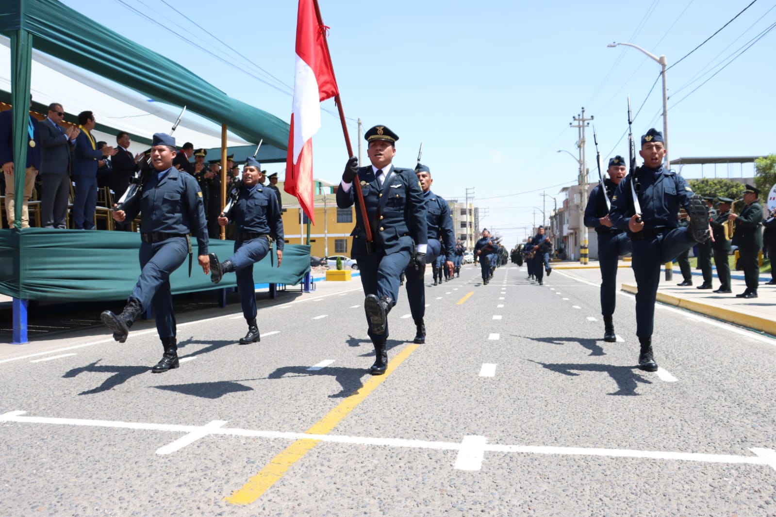 Rinden homenaje al héroe de la Policía Nacional del Perú