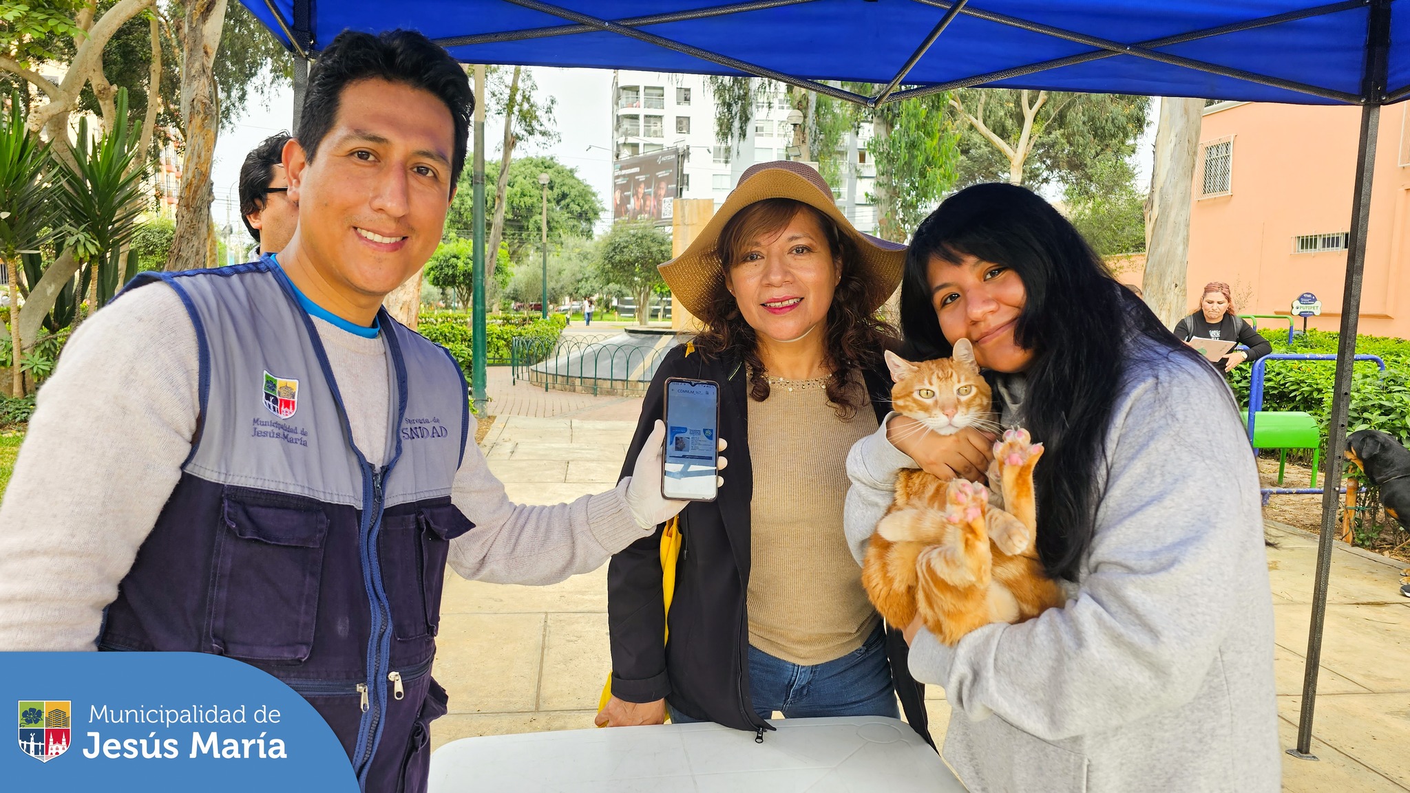 🐕 Se realizó una nueva campaña veterinaria #gratuita 🐱 en el Parque Bolivariano. Nuestras mascotitas recibieron el servicio de 🩺 consulta veterinaria, 🐩 desparasitación y 🧾 registro municipal.
🐶 Para más información ingresa a: https://bit.ly/3pD066y
#JesúsMaríaSomosTodos