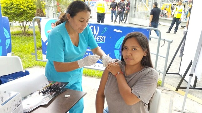 Centros comerciales de Lima sur se suman a la campaña de vacunación contra la COVID-19