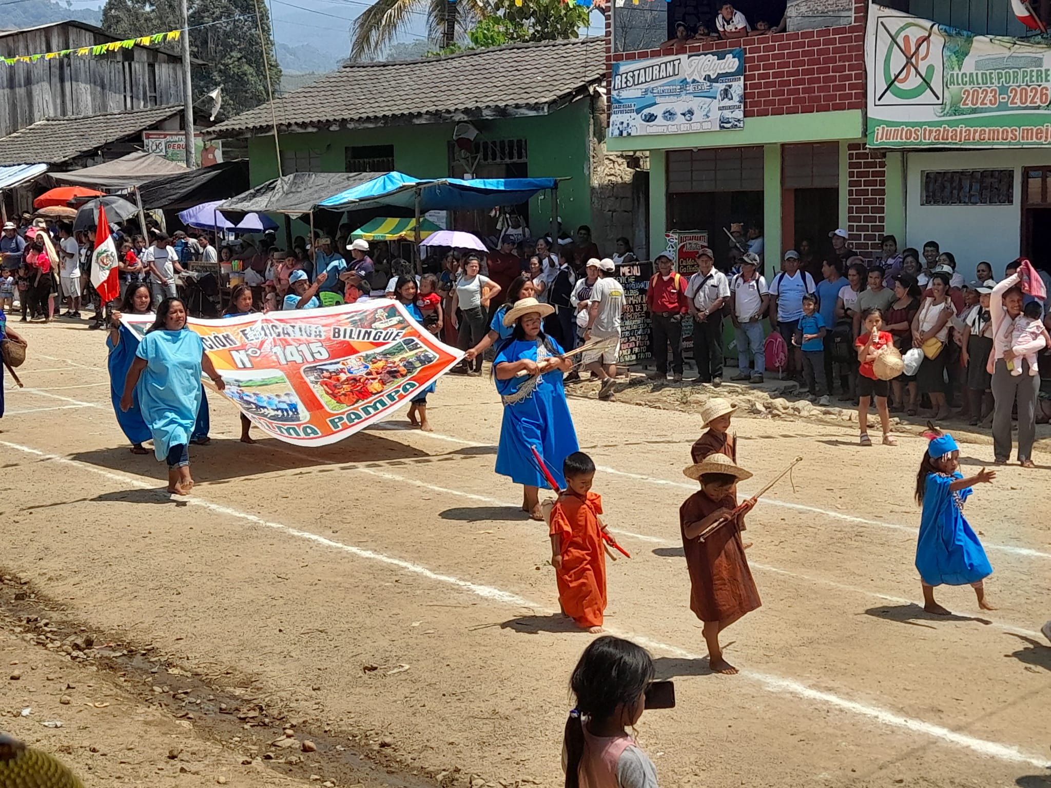 Ceremonia de desfile Cívico por los 48 años de creación Politica