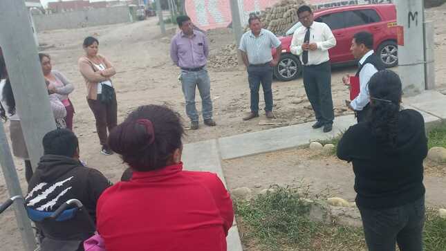 ALCALDE LIC. JUAN REAÑO SE REÚNE CON VECINOS DEL SECTOR LOS JAZMINES PARA ARTICULAR ACCIONES Y SOLUCIONAR LAS DEFICIENCIAS EN LA RECOLECCIÓN DE RESIDUOS SÓLIDOS