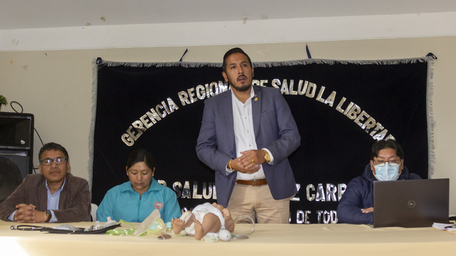 Foto de los capacitadores de la capacitación cardiopulmunar.