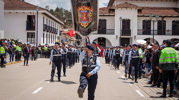 Izamiento por los 485° Aniversario de Fundación Española de la Fidelísima Ciudad San Juan de la Frontera de los Chachapoyas.