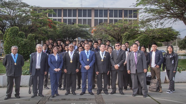 FACULTAD DE CIENCIAS CONTABLES Y FINANCIERAS CELEBRA 60 AÑOS DE FORMACIÓN ACADÉMICA DESTACADA