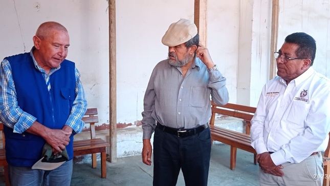 Foto 1 de la visita al sitio del proyecto del Museo del Señor de Úcupe