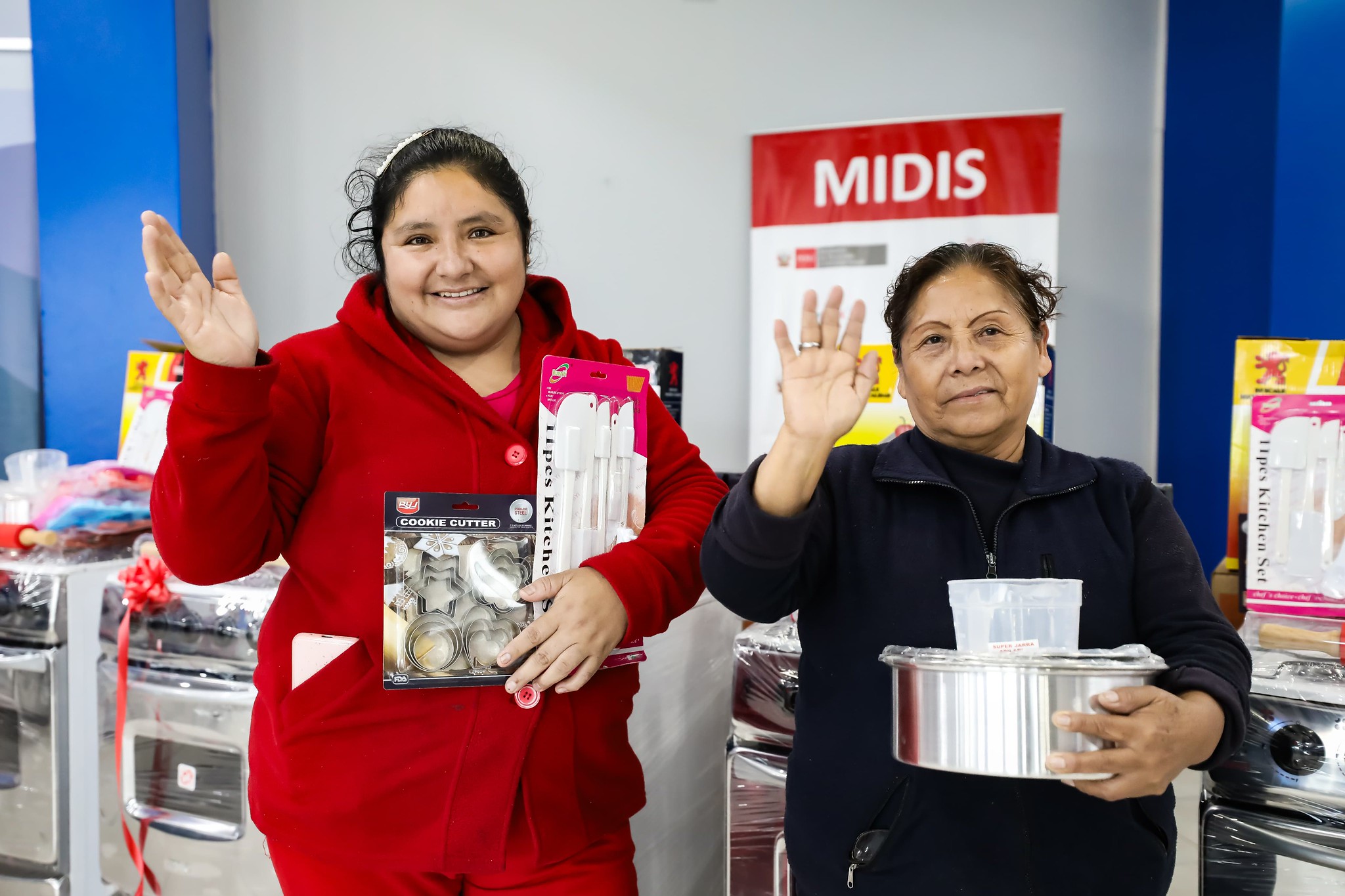 Midis entrega 80 kits