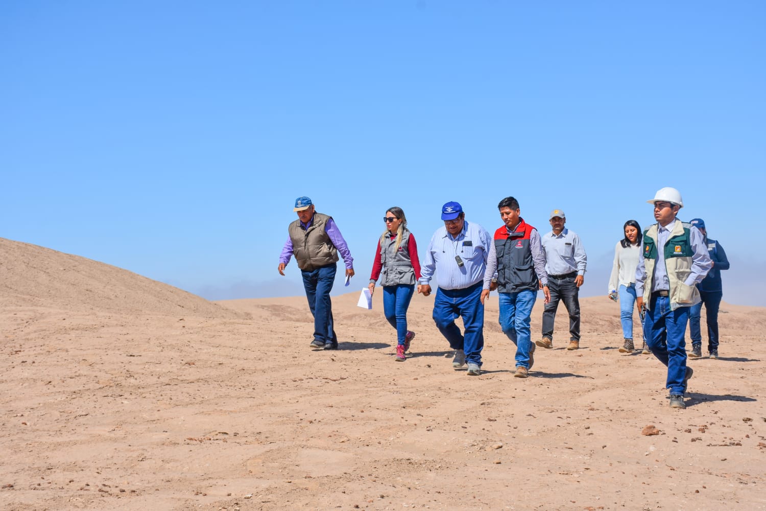 Gobierno Regional de Tacna realizó una inspección técnica a terreno donde se construirá el futuro relleno sanitario