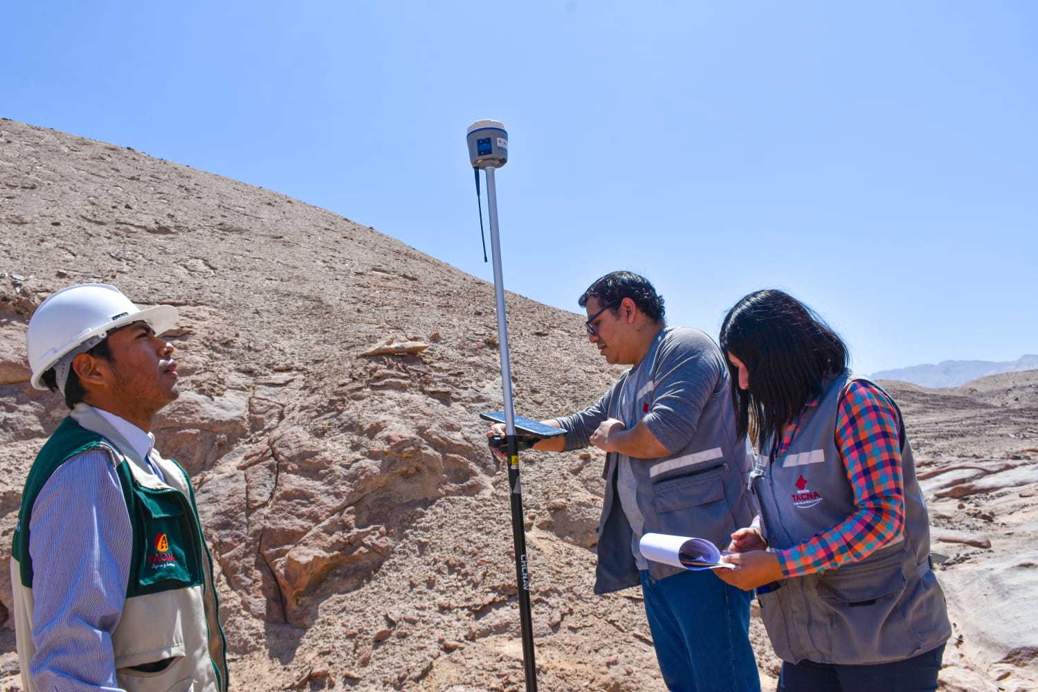 Gobierno Regional de Tacna realizó una inspección técnica a terreno donde se construirá el futuro relleno sanitario