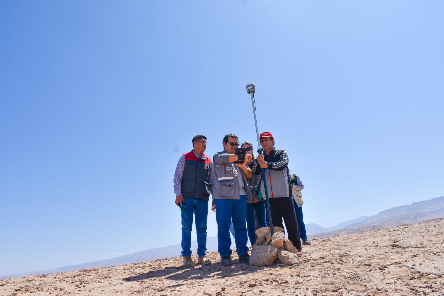 Gobierno Regional de Tacna realizó una inspección técnica a terreno donde se construirá el futuro relleno sanitario