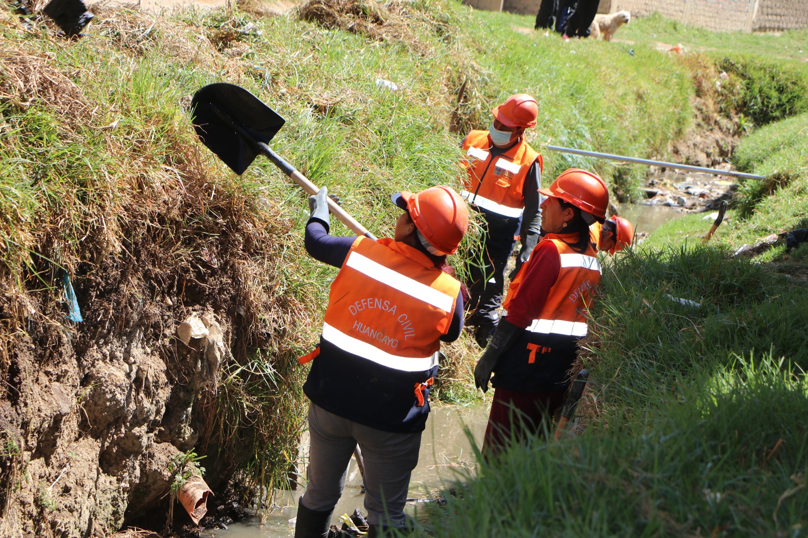 Los trabajos se realizan en diferentes cauces que cruzan la ciudad