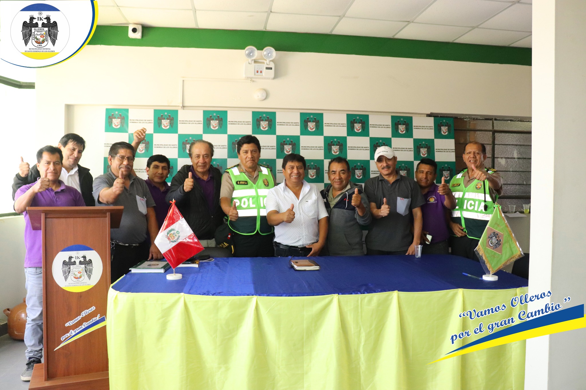 La municipalidad de Santo Domingo de los Olleros realizo la primera reunión con los transportistas