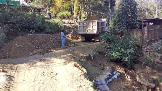 🟥🟩🟦 || Maquinaria Municipal realiza diversos trabajos en el Centro Poblado los Ranchos 