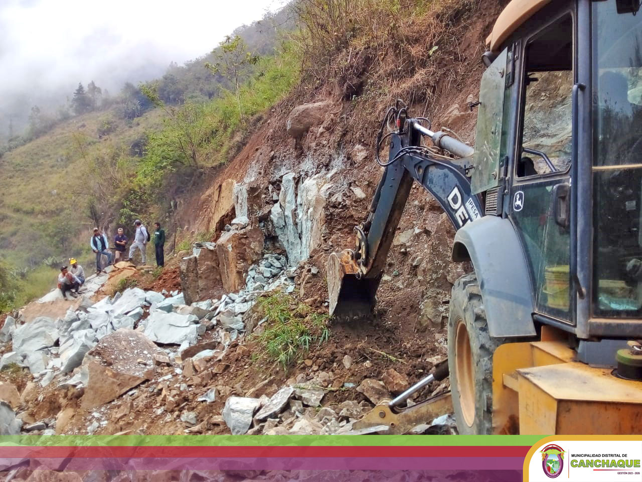🟥🟩🟦 || Descolmatación de quebrada Chorro Blanco, relleno y recuperación de Vía, Voladura de roca en Carretera zona Chacchacal