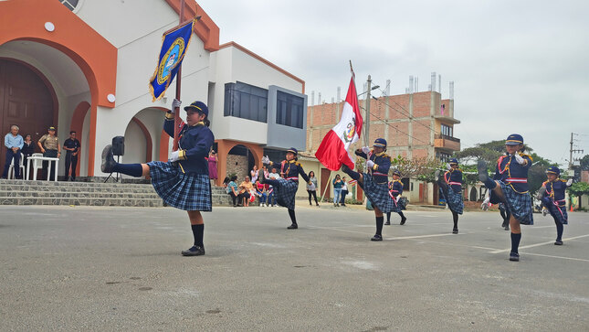 Concurso de escoltas en honor a la fiesta patronal de la santísima "Virgen de Guadalupe de Nepeña"