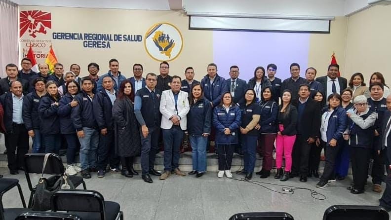 Equipo multidisciplinario del Minsa brinda asistencia técnica al gobierno regional del Cusco para optimizar los servicios de salud