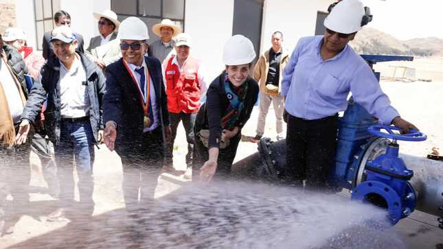 Ministra de Vivienda anuncia transferencia de más de S/ 658 mil para mejorar el servicio de agua potable en Desaguadero