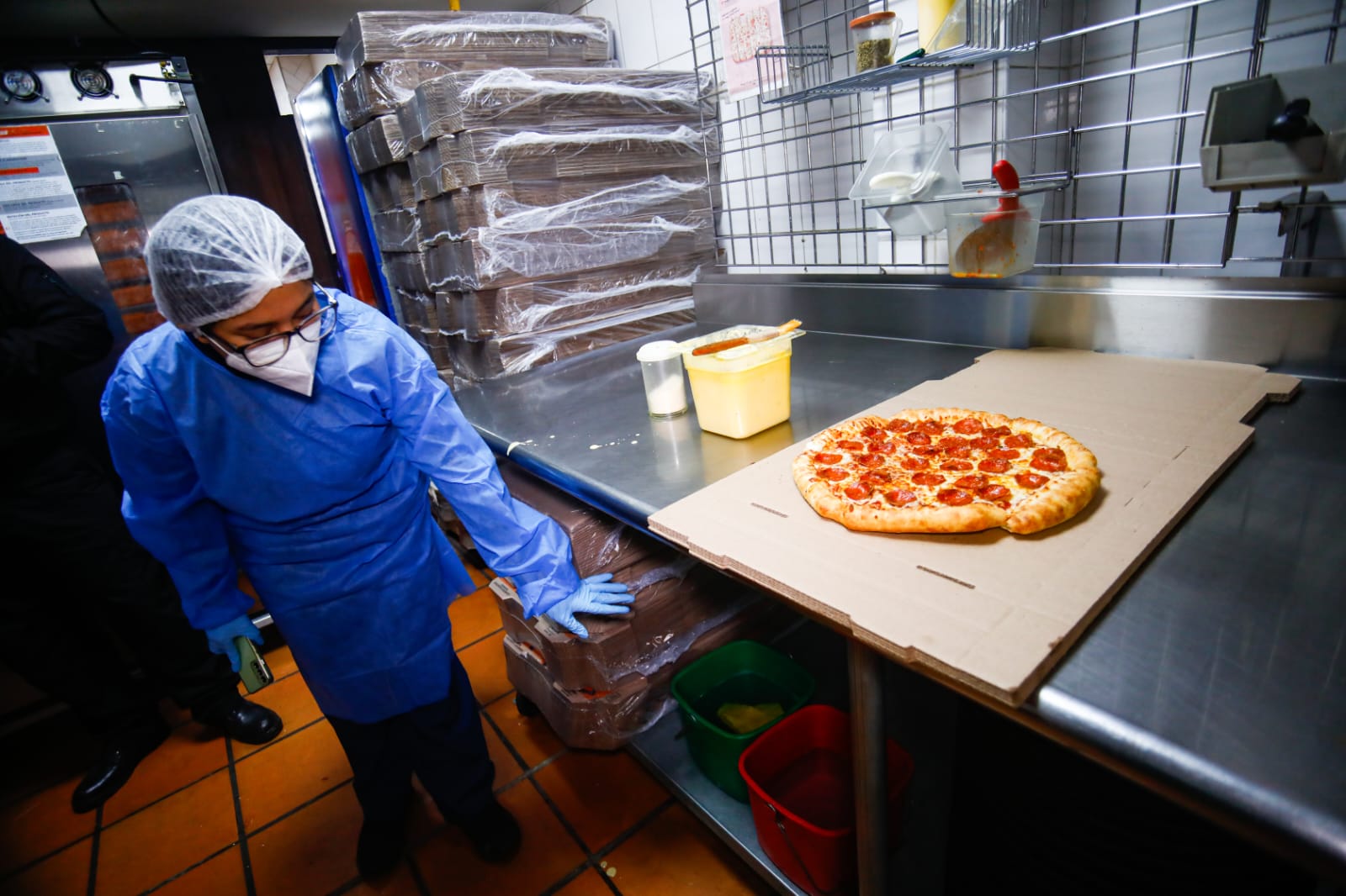 Se verificó exposición de alimentos en ambientes insalubres