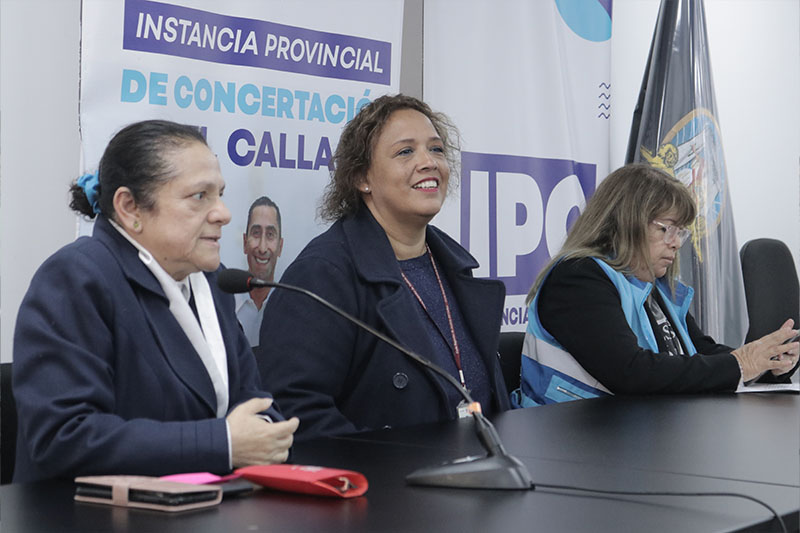 Jueza Julia Vivero capacitó a efectivos policiales de comisarías del Callao para el uso efectivo del botón de pánico en víctimas de violencia familiar