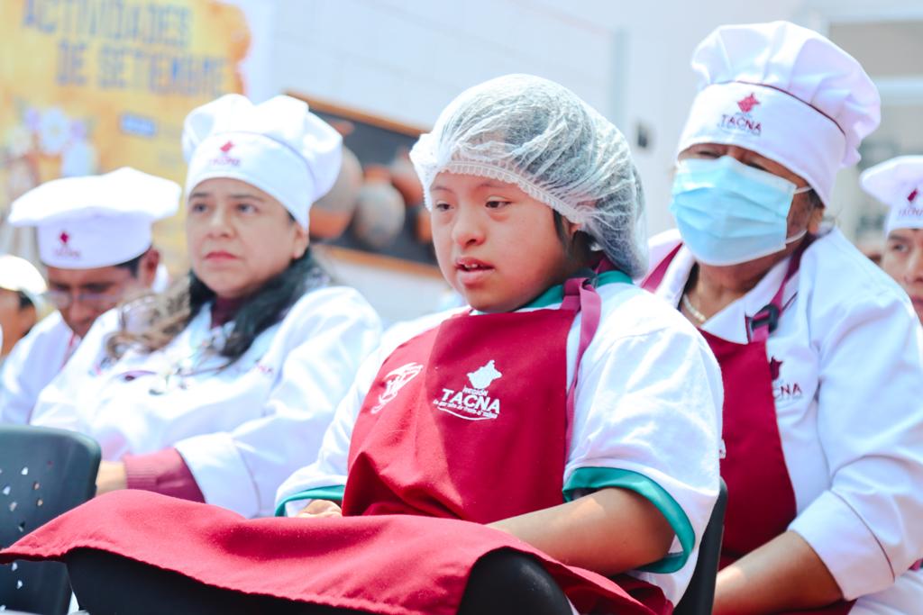 Sesenta personas con discapacidad fueron beneficiadas con taller de panadería