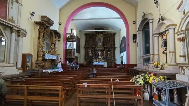 Puno: Ministerio de Cultura realiza trabajos de limpieza en el Templo San Pedro Apóstol de Nuñoa