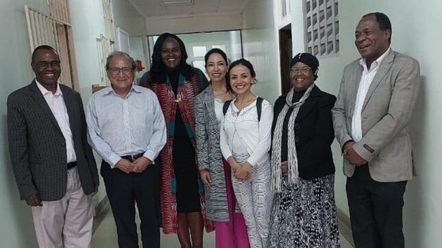INEN capacita a médicos de África en el tratamiento quirúrgico de cáncer de hígado