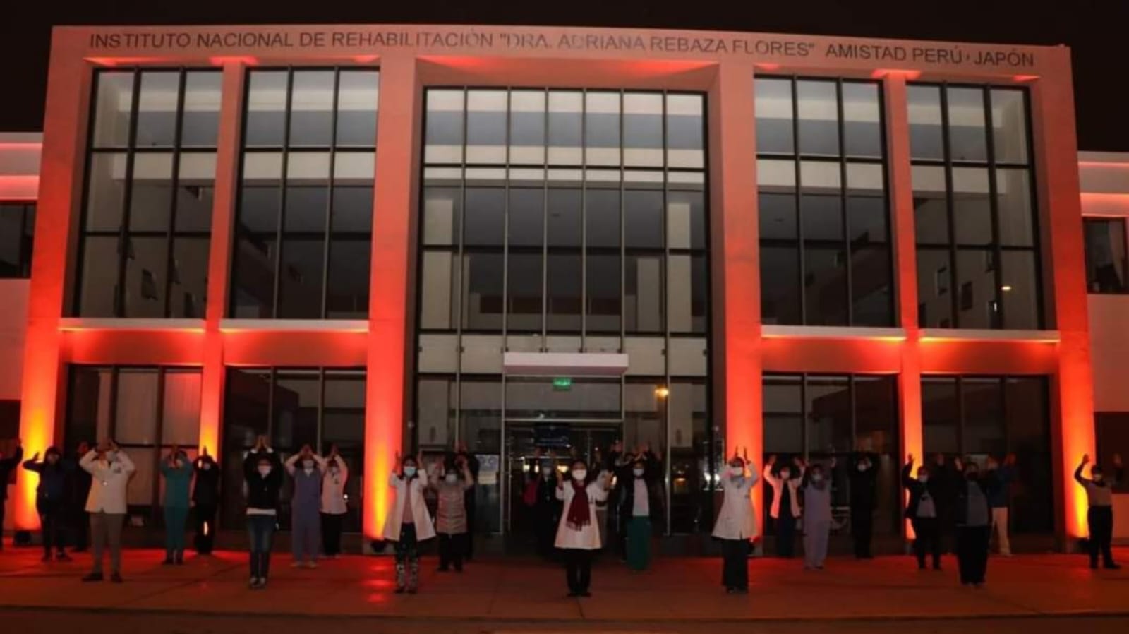 Minsa se ilumina de color naranja por el Día Mundial de la Seguridad del Paciente
