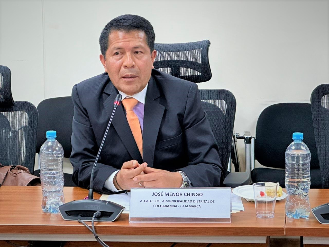 Alcalde de Cochabamba dando su intervención.