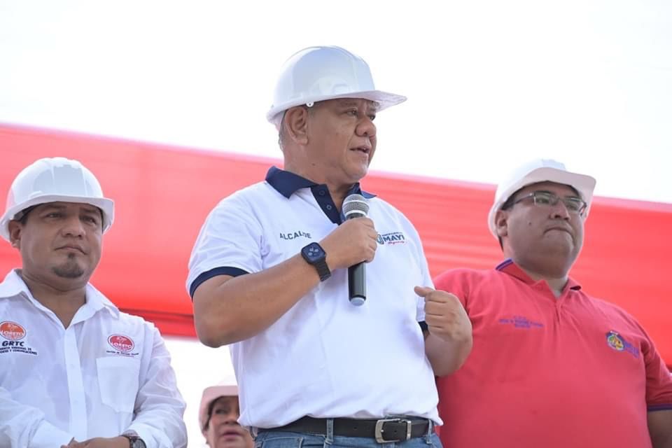 Mantenimiento periódico de la carretera Iquitos - Nauta.